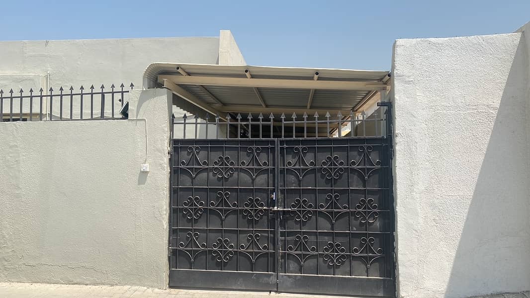 Three-bedroom house with air conditioning in Al-Shahba