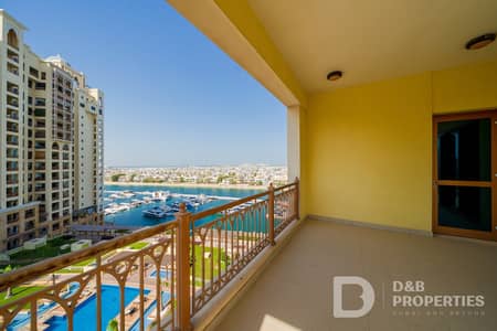 2 Bedroom Apartment for Rent in Palm Jumeirah, Dubai - Immaculate Condition | Sea Views | Large Terrace