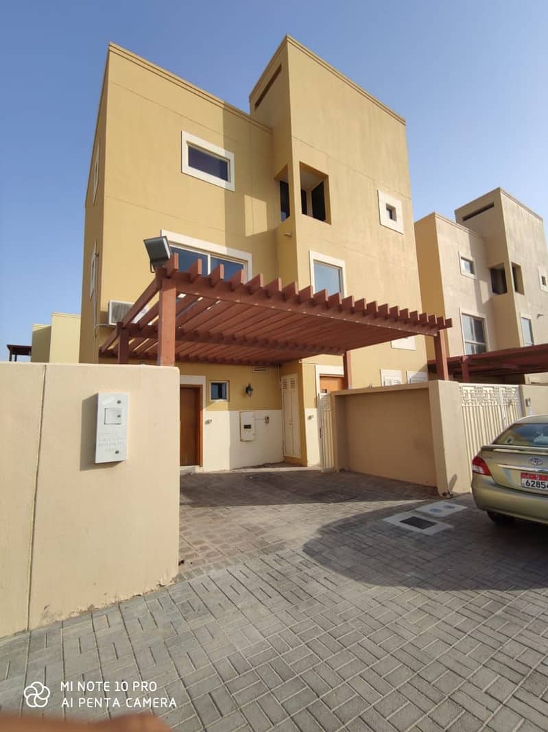 elegant Wonderful 4 Beds Villa in Al Raha Gardens