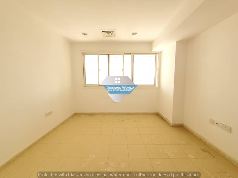 Office For Rent 2 Washroom and Kitchen Location Mussafah Shabiya