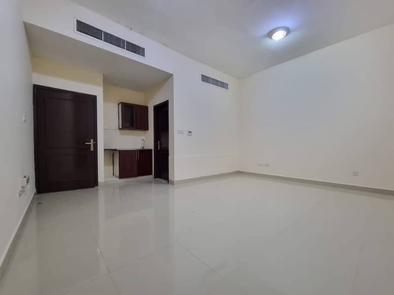 Fabulous studio available in very good monthly 2300 yearly 24k near  Al safeer mall
