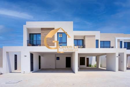 2 Bedroom Townhouse for Sale in Mina Al Arab, Ras Al Khaimah - Ready 2-Bedroom Townhouse by the Beach | Pay 10% to Move In |  Pay 90% over 7 Year Plan