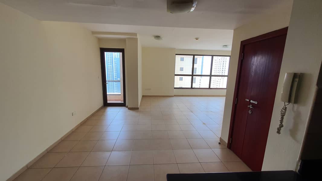 2 BED FOR RENT AT MURJAN 1