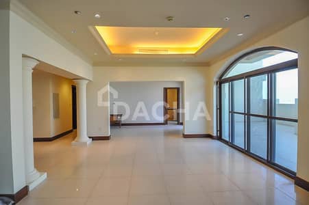 3 Bedroom Penthouse for Sale in Palm Jumeirah, Dubai - EXCLUSIVE: LARGEST DUPLEX Penthouse / Best Priced!
