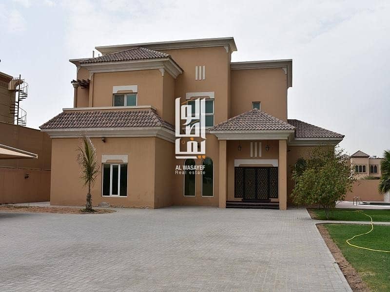 4 Bedroom luxury Villa in Al Barsha..