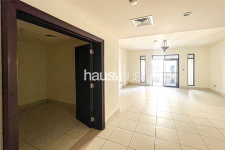 2 Bedroom Flat for Sale in Old Town, Dubai - EXCLUSIVE | Vacant | 2 Bedrooms + Study