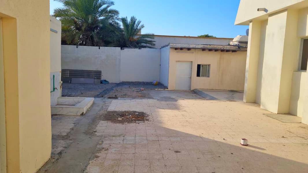 Villa in a very special location in Al Ghafia
