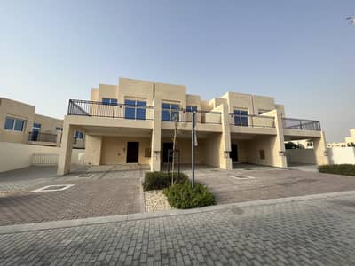 4 BR Villa| 12 Cheques Option Available