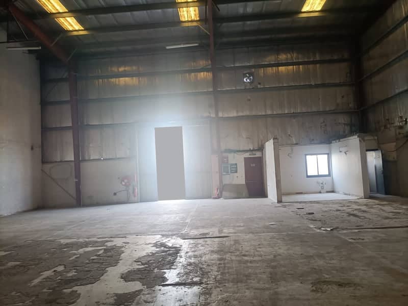 Al Quoz 4,000 sq. Ft warehouse in a prime location