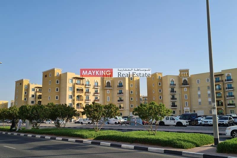 شقة في EMR-18،الحي الإماراتي،المدينة العالمية 1 غرفة 28000 درهم - 5891680