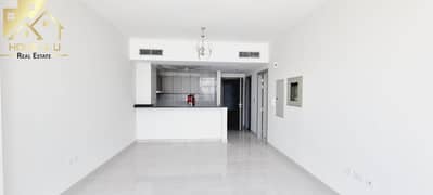 THE TRUE LUXURY LIVING/BRAND NEW/BREATHTAKING APPARTMENT/WITH  GYM&POOL