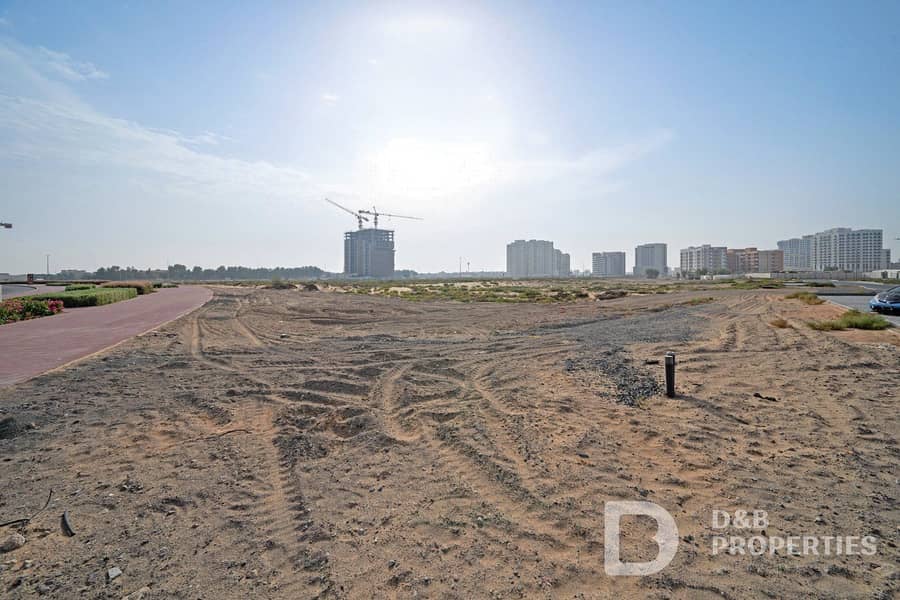 ارض سكنية في مجمع دبي ريزيدنس 30000000 درهم - 5266531