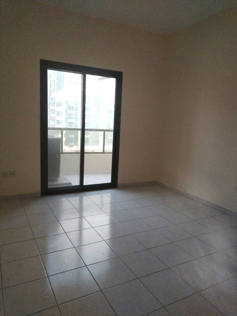 just 21K Big 2BHk Balcony+Central AC 2bath Saperte Hal with  6CHQ open View