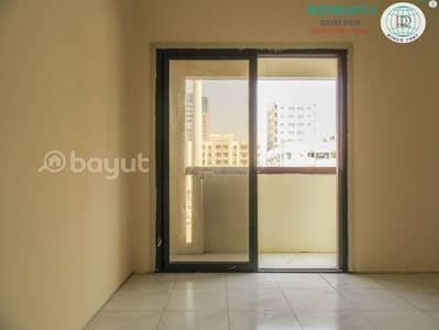 1 Bedroom Flat for Rent in Bu Daniq, Sharjah - PAY 12 MONTHS STAY 13 MONTHS, SPACIOUS 1 B/R HALL FLAT WITH BALCONY AVAILABLE IN BU DANIG AREA