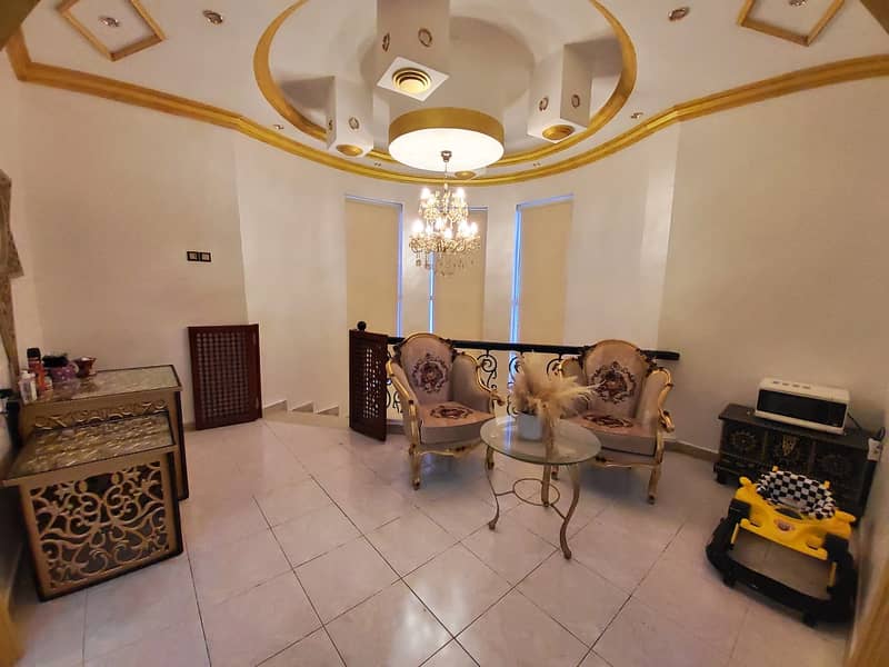 For sale villa in the Qarayen 2area