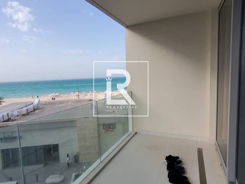 Get This Perfect Apt With  Partial Sea View !!