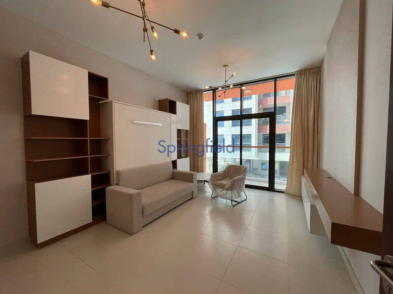 位于迪拜公寓大楼，宾格蒂西区公寓 1 卧室的公寓 600000 AED - 6338872