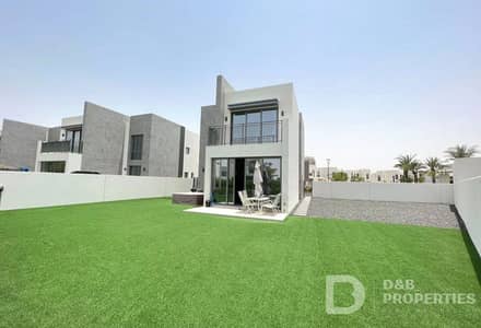 3 Bedroom Villa for Sale in Dubai South, Dubai - 3 BR | Large Plot Villa | Community Parks