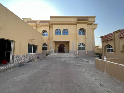12 Bedroom Villa for Rent in Nad Al Hamar, Dubai - 12 - Bedroom Mansion for Rent opposite to park.