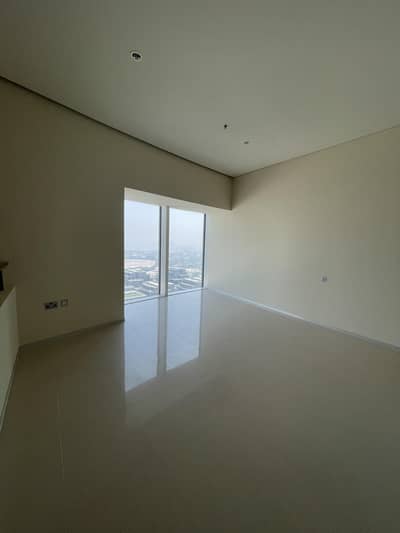1 Bedroom Flat for Rent in Sheikh Zayed Road, Dubai - One bedroom duplex on high floor with city views