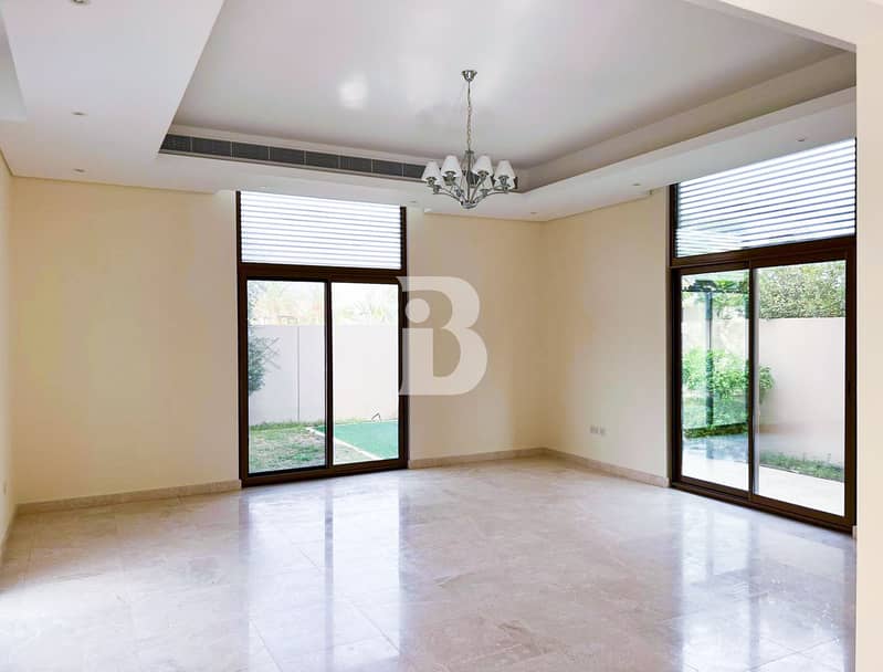 5BR + MAID | DRIVER ROOM  | LUXURIOUS VILLA