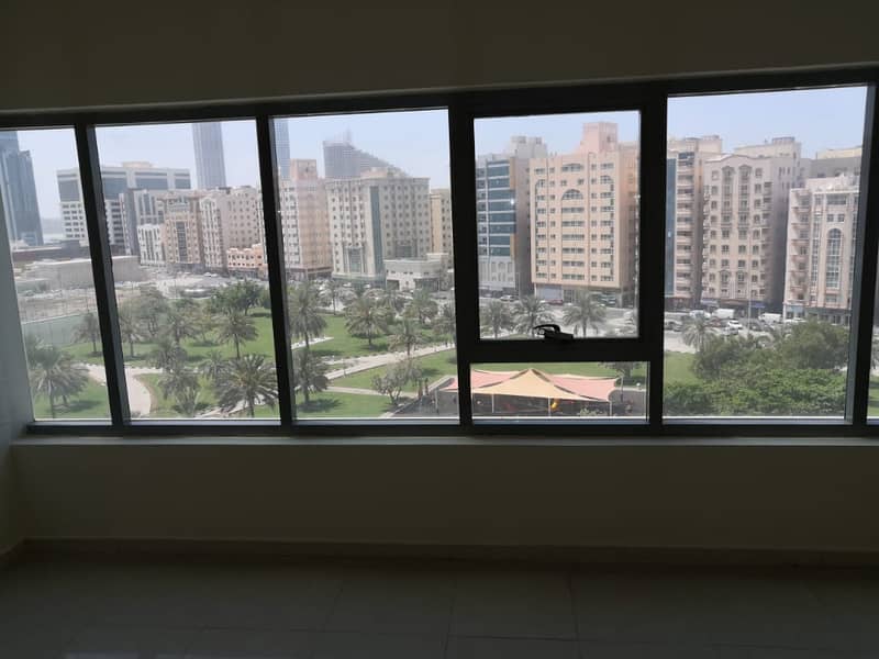 For sale an apartment of 3 rooms and a hall with a balcony in Al Majaz 3 in Al Serhi Tower