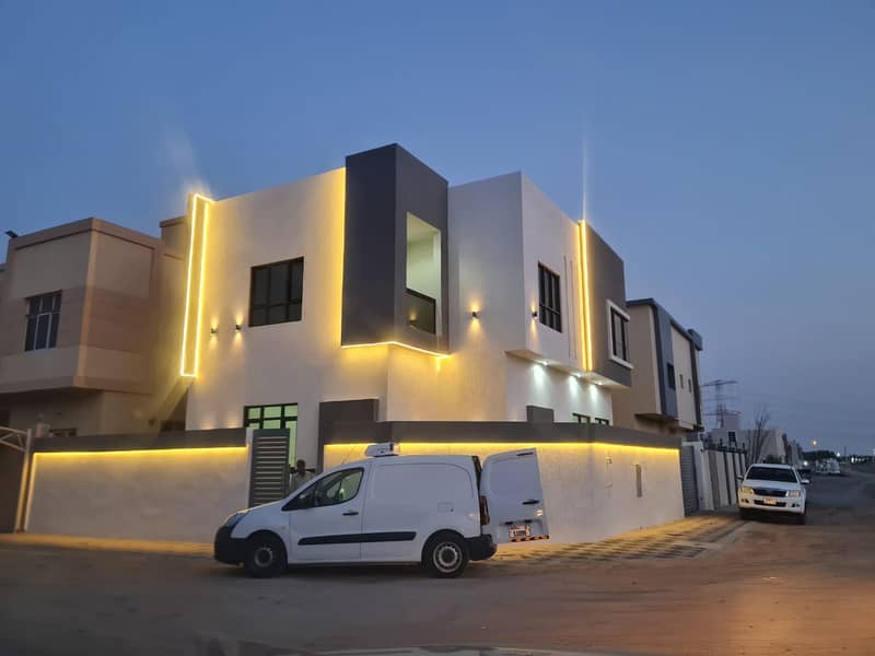 Villa for rent in Ajman Al Helio area first inhabitant personal finishing very special location