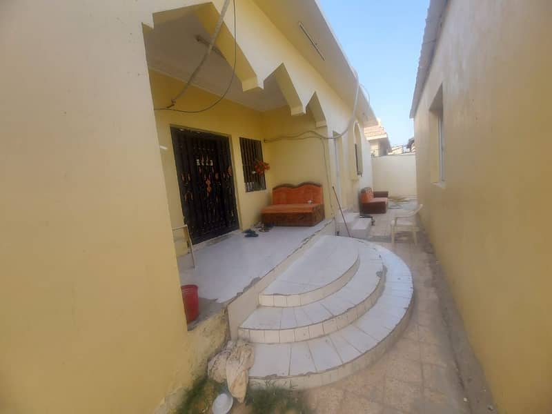 For sale a popular house in the Emirate of Sharjah, Al Sabkha area
