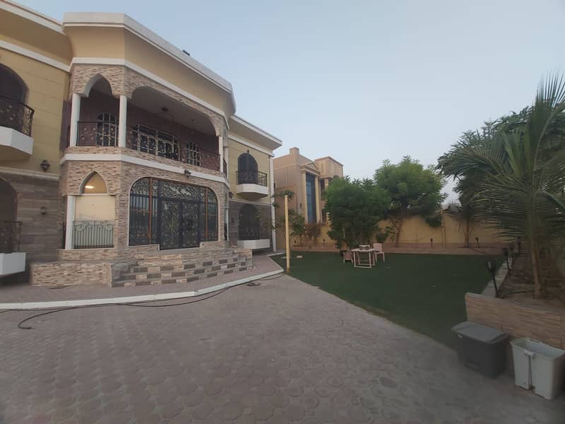 Corner Most luxury  two-story villa, personal finishing, central air conditioning Own a citizen only