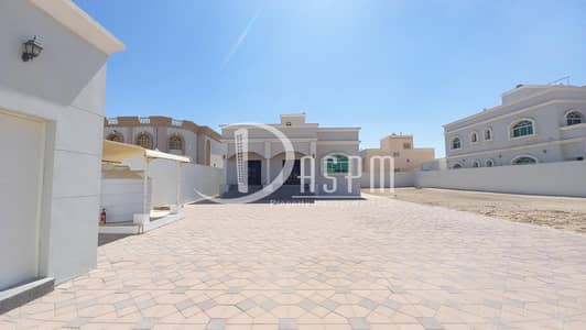 3 Bedroom Villa for Rent in Shakhbout City (Khalifa City B), Abu Dhabi - STAND ALONE 3MASTERS + KTCHEN OUTSIDE + DRIVER + MAID 135K!