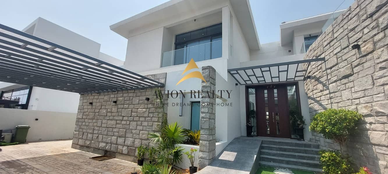 Stunning 6Br | Fully Landscaped | Huge Plot