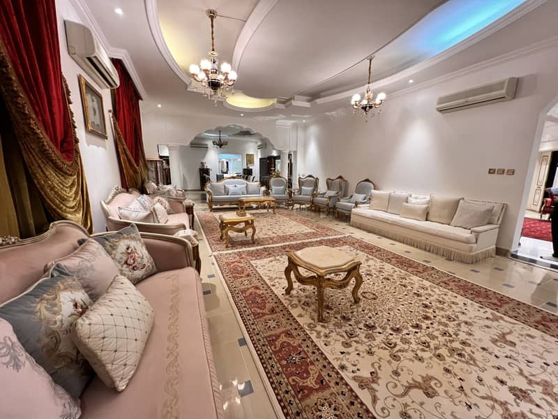 Spacious, Luxury 8 Bedroom Villa Available for Rent in Al Goaz