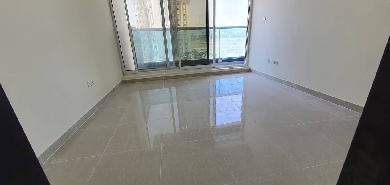 Spacious 1bhk in warsan 4 Dubai rent only 35k in 4 Cheque payment Call 0556381925