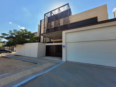 Villa for Rent in Al Nahyan, Abu Dhabi - Commercial Villa Best for Diplomatic Activity