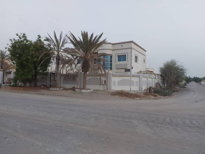 For sale two villas in Al Nouf, high specifications, the second piece of the street, at a reasonable price