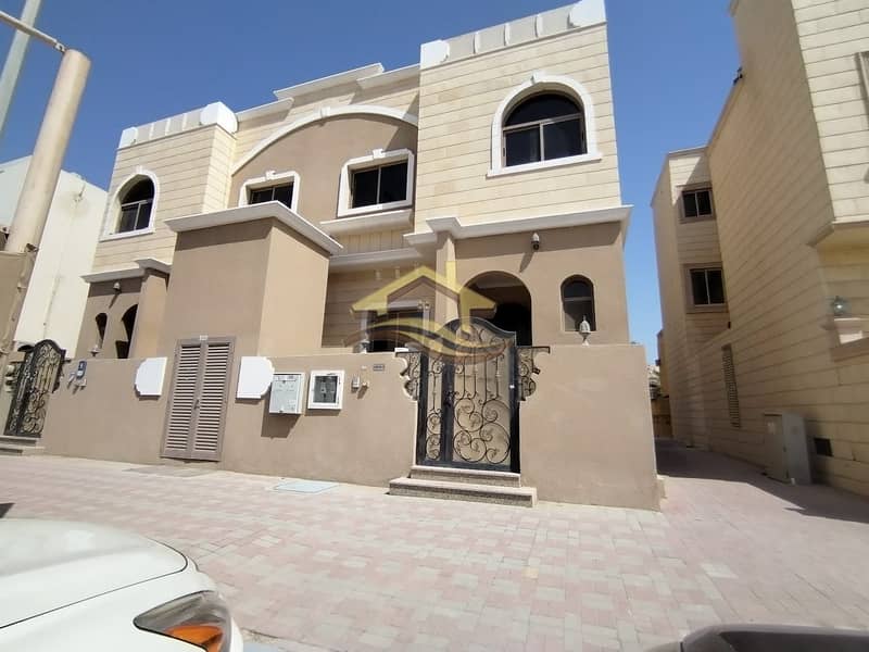 Clean villa with Al moroor, great location