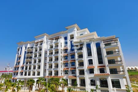 2 Bedroom Flat for Rent in Yas Island, Abu Dhabi - Sea and Golf View |Payable Up to 2 Cheques