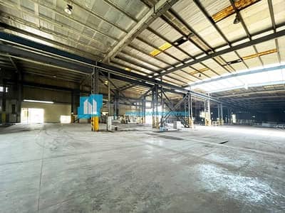 Factory for Rent in Al Quoz, Dubai - Spacious Factory | High Power Load | High Ceiling