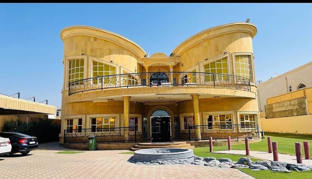 Villa for sale at Ajman - Al Hamidia - 17200 sqft - with attractive area at corner
