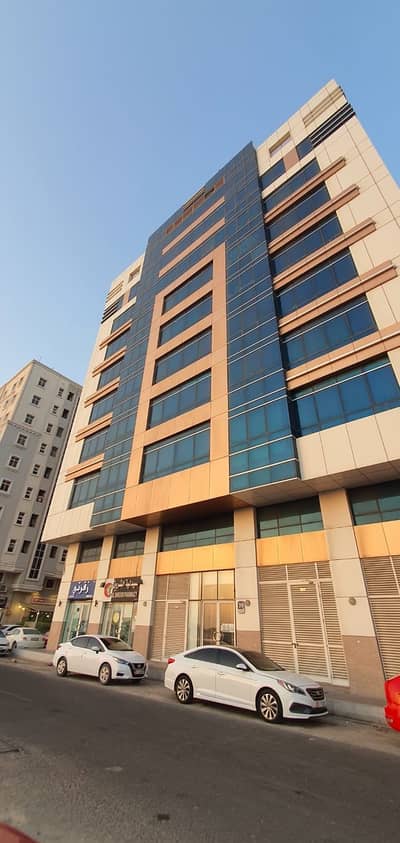 مبنى سكني  للبيع في مصفح، أبوظبي - مبنى سكني في مصفح 25000000 درهم - 6312912