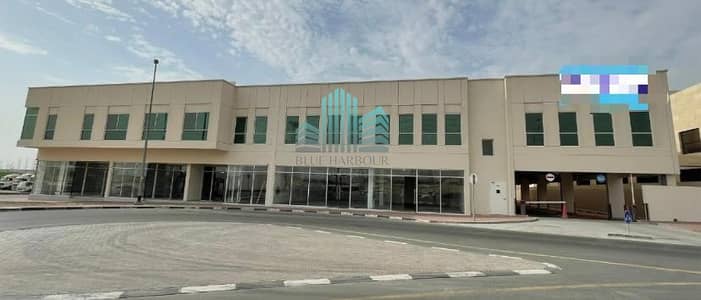 Showroom for Rent in Ras Al Khor, Dubai - ROAD SIDE | FITTED | PANORAMIC WINDOW | GOOD VISIBILITY