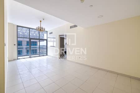 2 Bedroom Apartment for Sale in Dubai Studio City, Dubai - High Floor  Bright and Spacious | Vacant