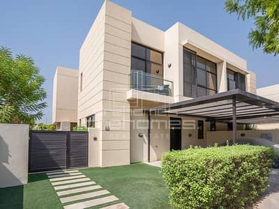 4 Bedroom Villa for Sale in DAMAC Hills, Dubai - Vastu Unit | Vacant | Exclusive
