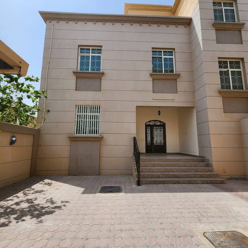 Fabulous 5 Bedroom Villa with 2 Halls Majlis in Al Shamkha