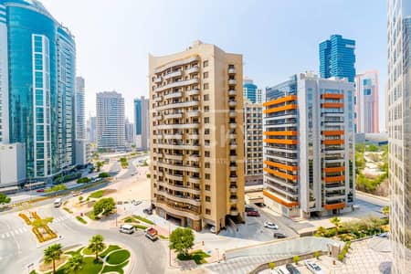 1 Bedroom Apartment for Sale in Barsha Heights (Tecom), Dubai - Bright and Amazing Unit | City View| Mid Floor