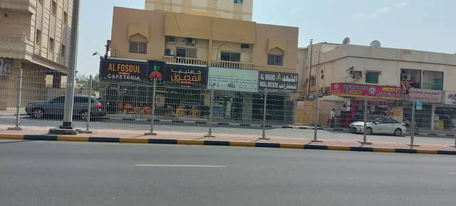 Building for Sale in Al Nuaimiya, Ajman - For sale to serious people, residential and commercial building, very profitable income and return