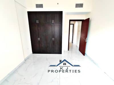 2 Bedroom Apartment for Rent in Muwailih Commercial, Sharjah - Road Side View • No Deposit Cash ! Lavish 2BHk _ Covered Parking Free