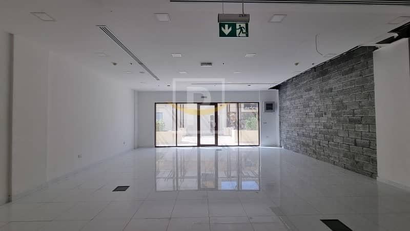 Fitted Retail Shop Available for Rent in Ras Al Khor | TAVIP