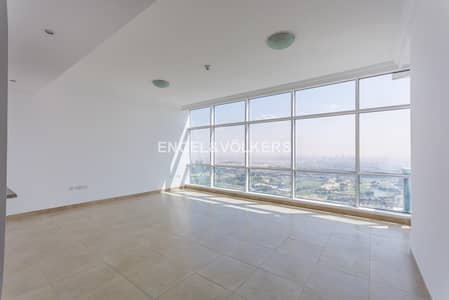1 Bedroom Apartment for Sale in Dubai Marina, Dubai - Investor deal | Rented unit | High floor 1 Bedroom Apartment for Sale in Dubai Marina, Dubai - Investor deal | Rented unit | High floor