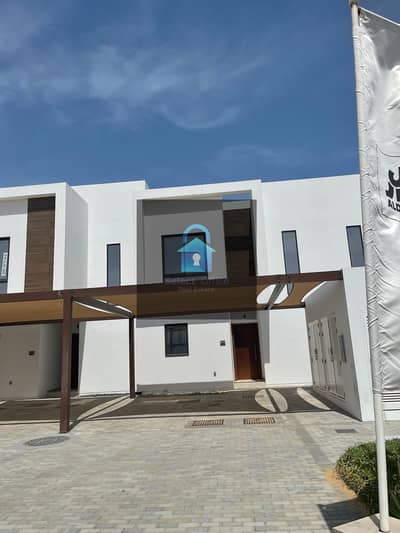 Grand 2bhk villa in alghadeer with maid room | for sale